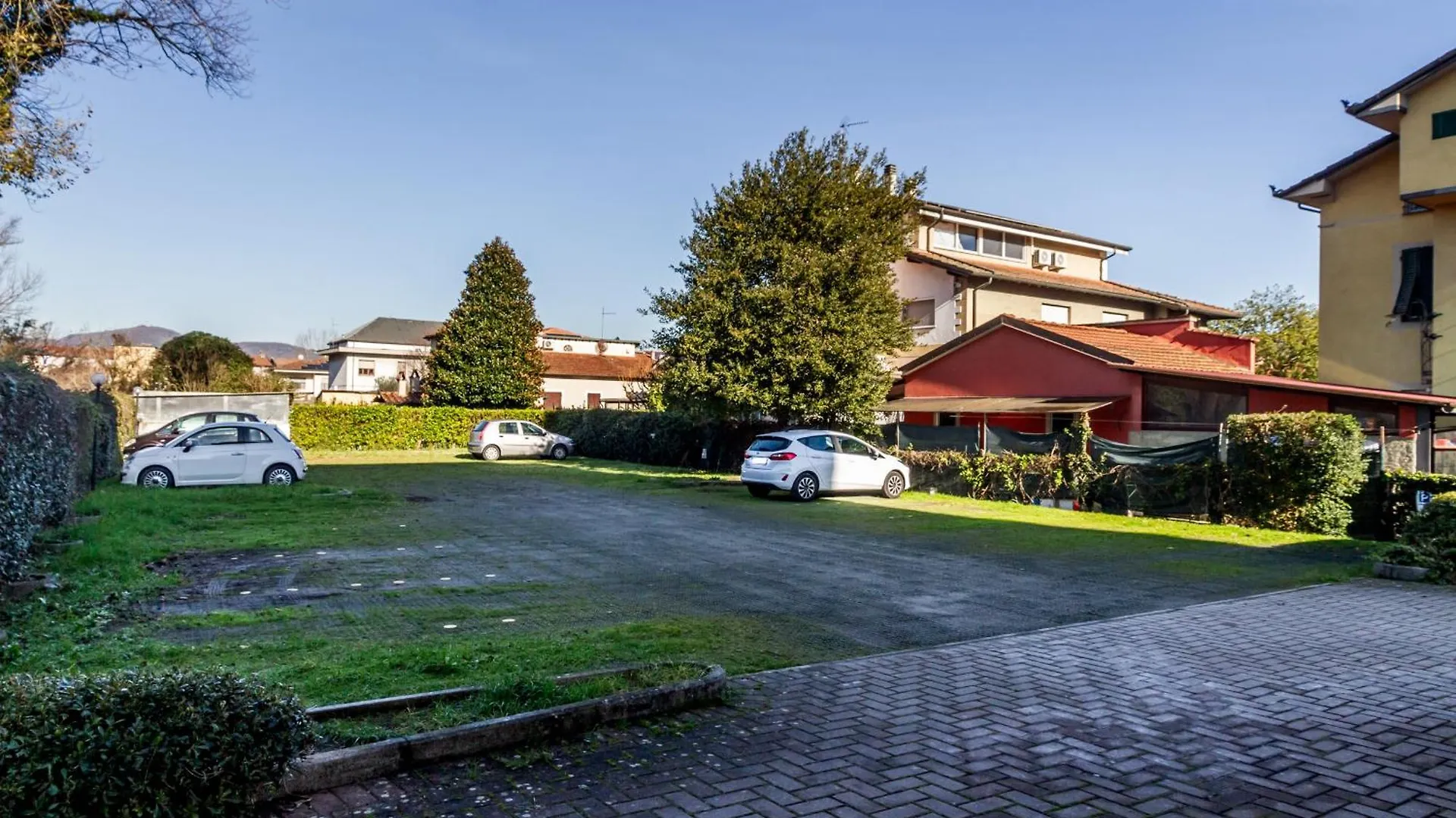 Il Cedro-15 Min Dalle Mura Wi-Fi Private Parking Lucca Apartment